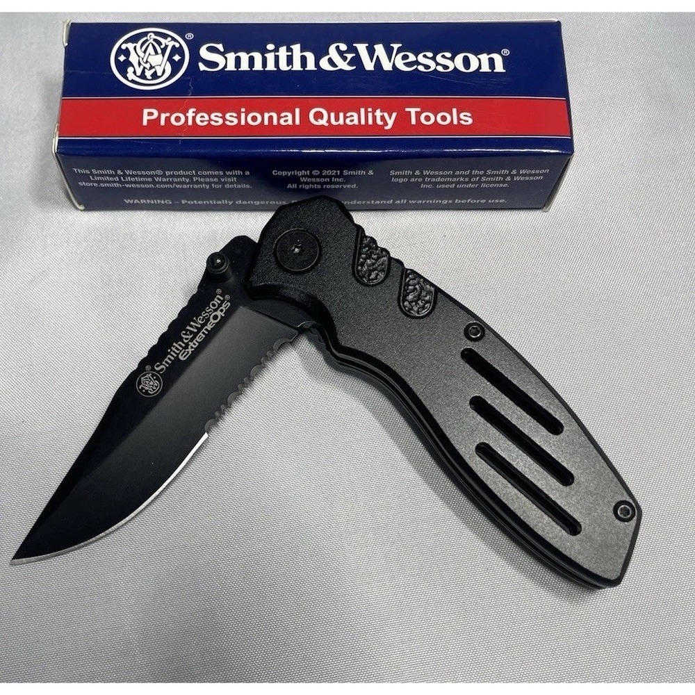 Smith & Wesson Extreme Ops SWA24S 3.1" Serrated Clip Point Folding Knife Black